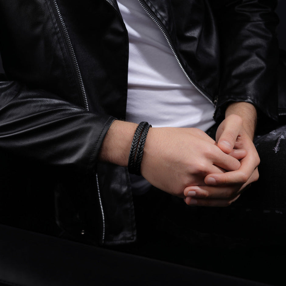 سوار فضي مضفر رجالي