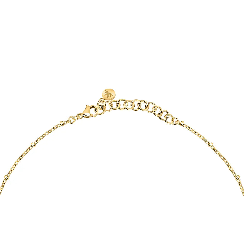 قلادة نسائية