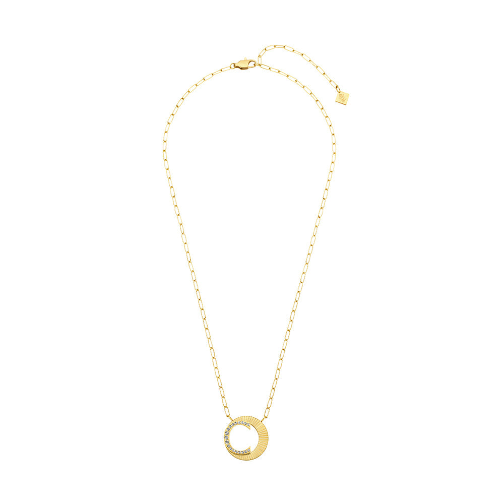 قلادة نسائية مطوية