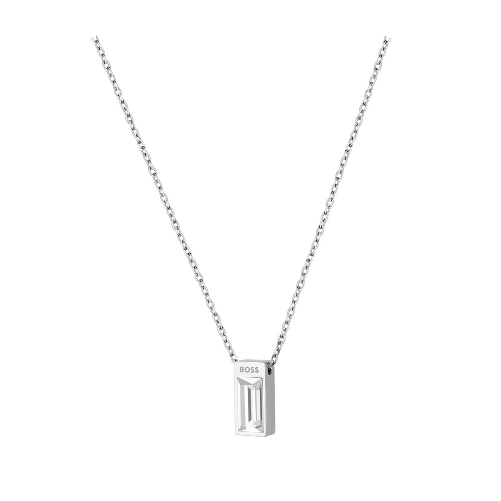 Women Clia Pendant With Chain