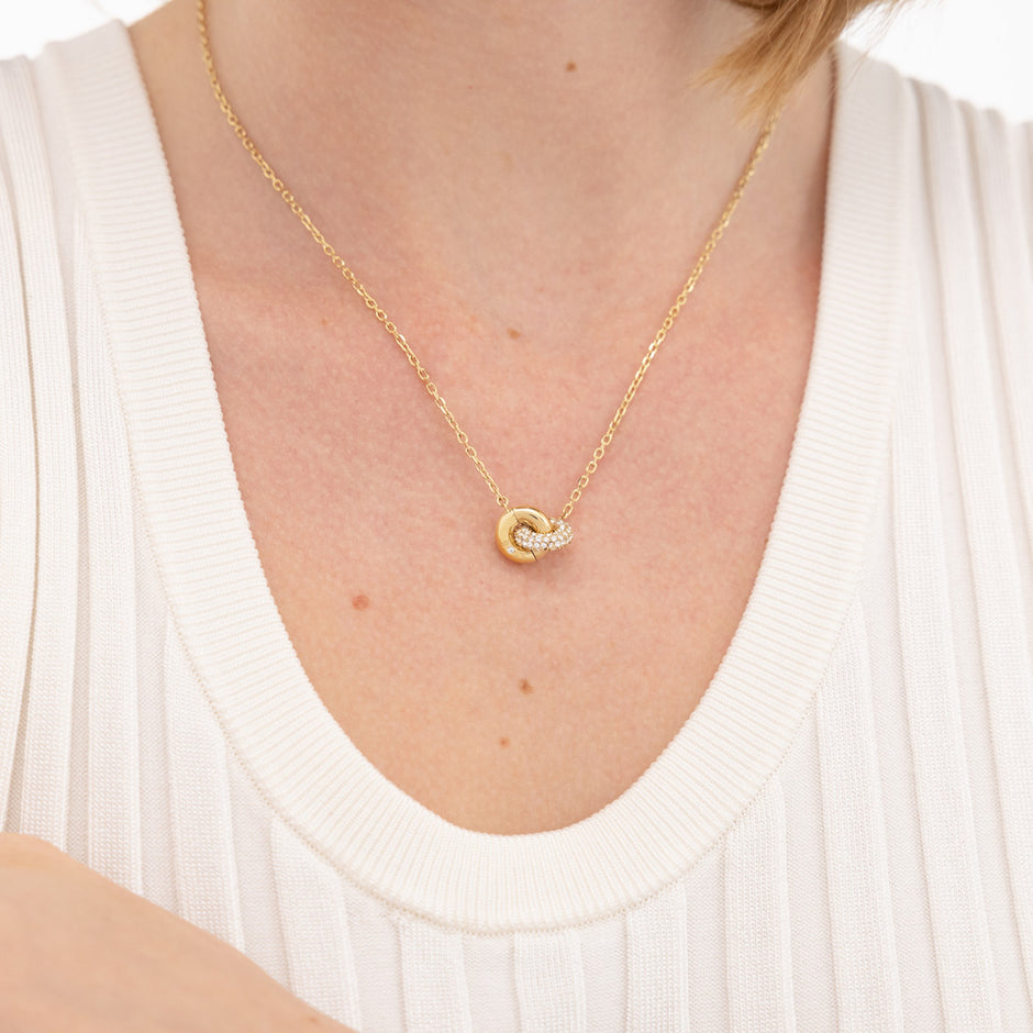 Women Live Precious Necklace