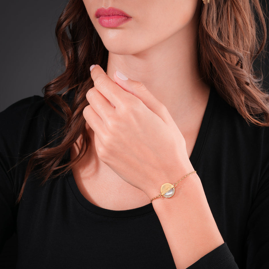 Women Gold Bracelet