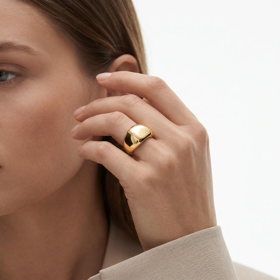 Women Sculpted Gold Ring