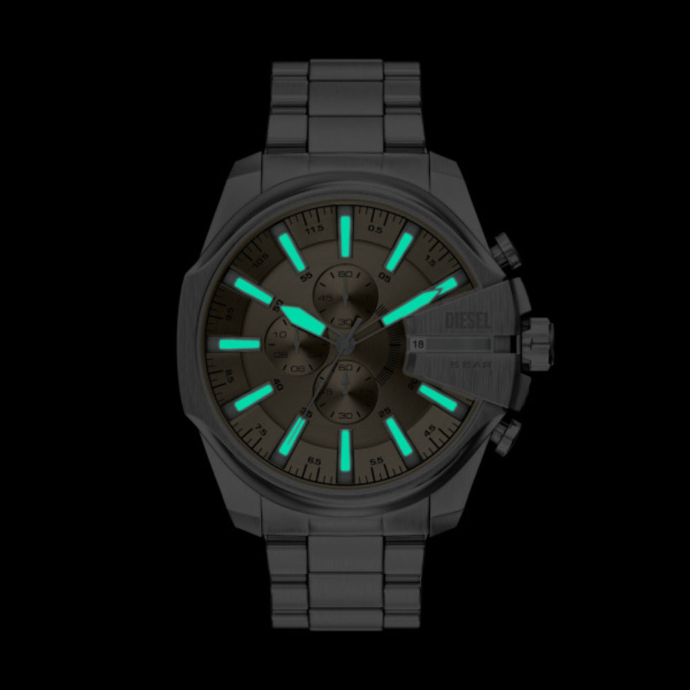 ساعة ميجا شيف سليم فضية للرجال