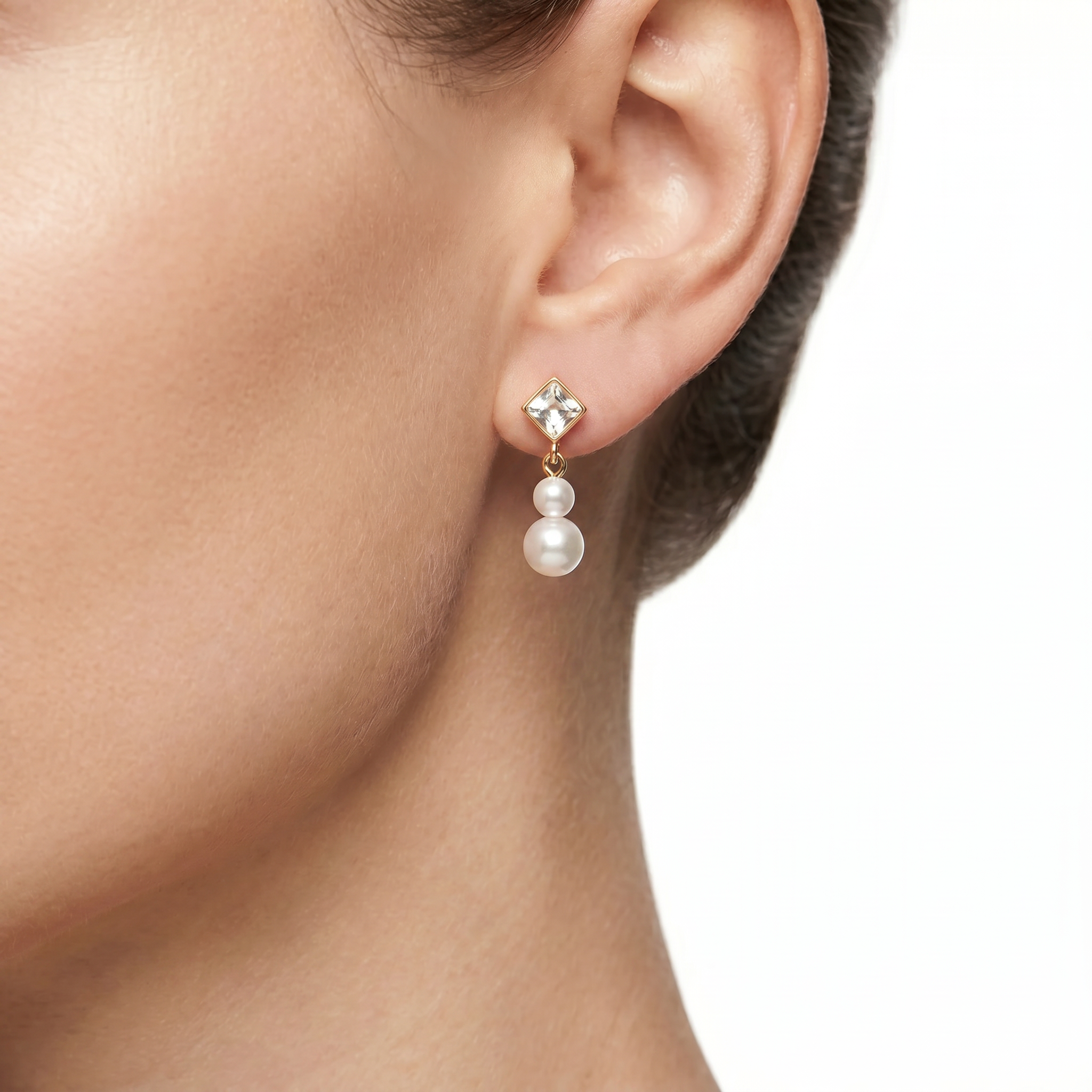 Women Pearl Gold Earring
