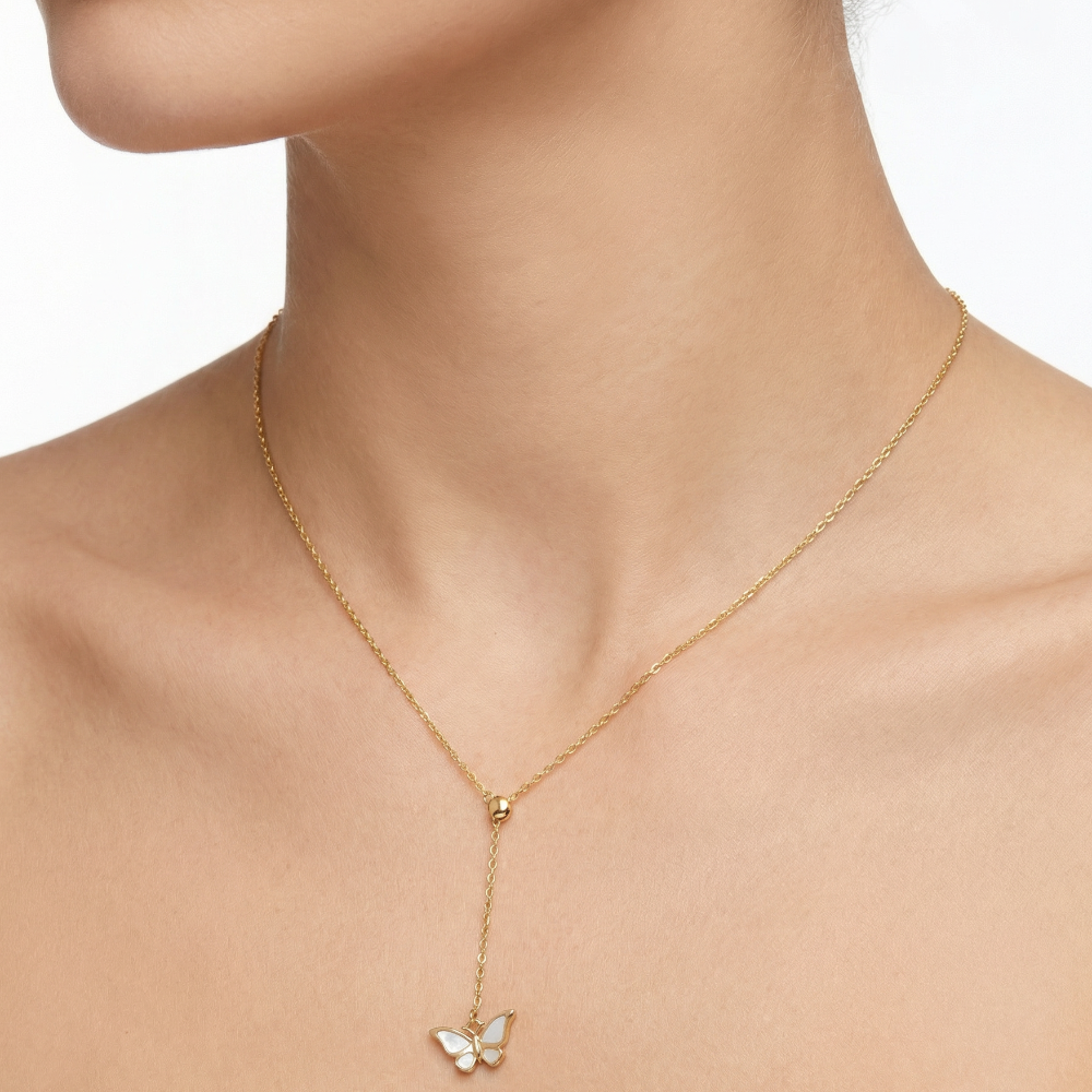 قلادة ذهبية للنساء