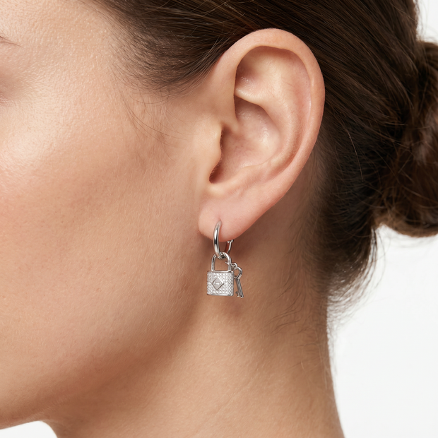 Women Slim Round White Earring
