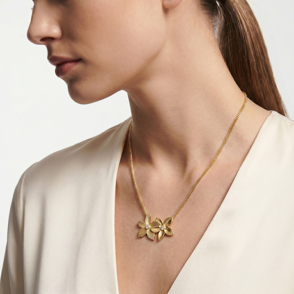 Women Sutton Gold Necklace