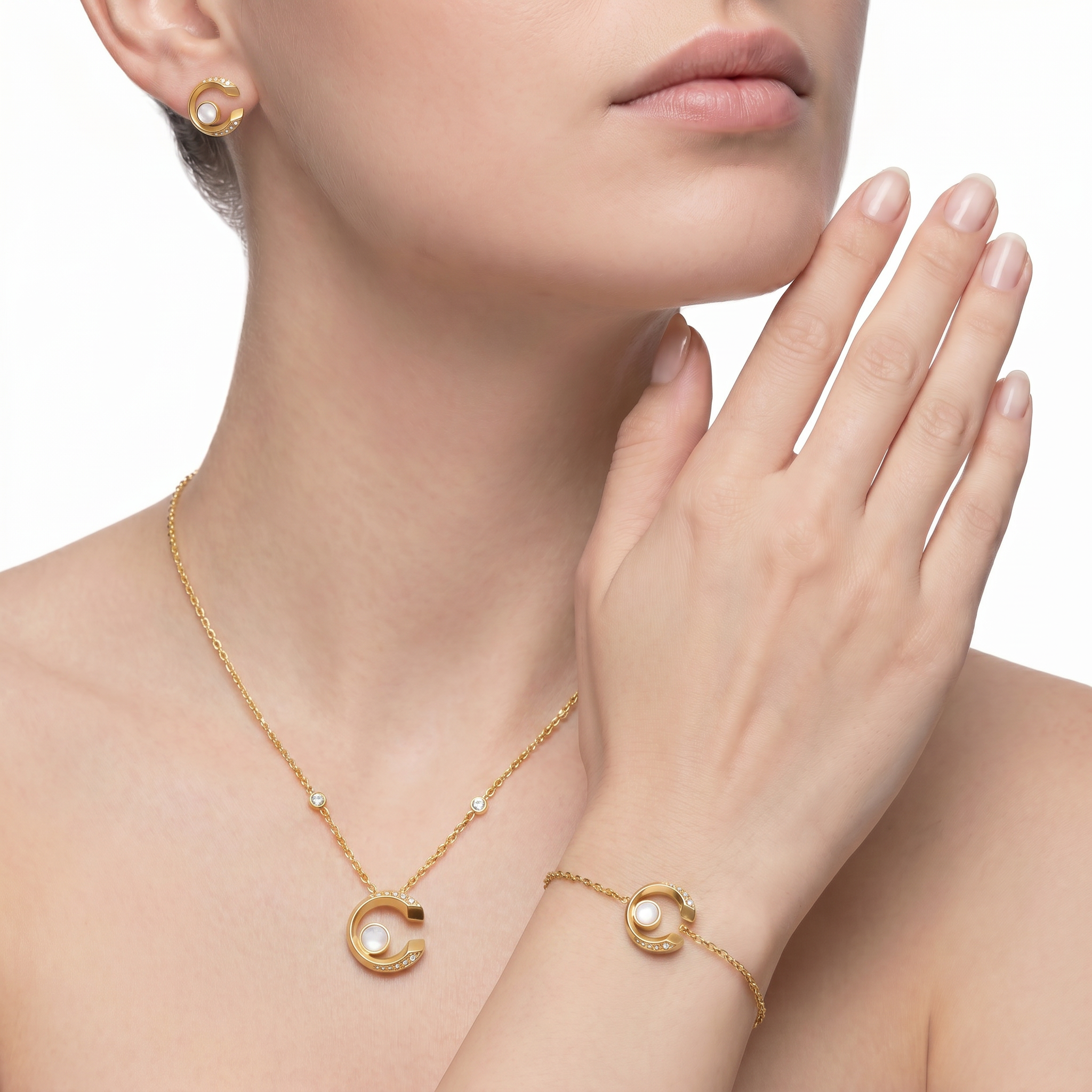 Women Bella Gold Jewelry Set