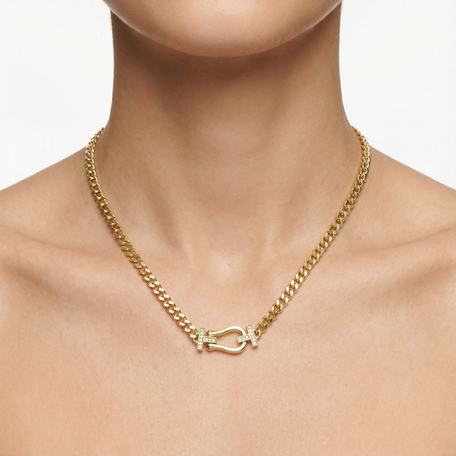 قلادة للنساء