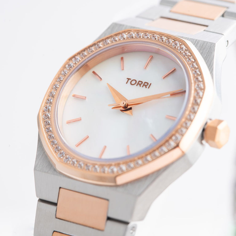 Women 28mm White Watch